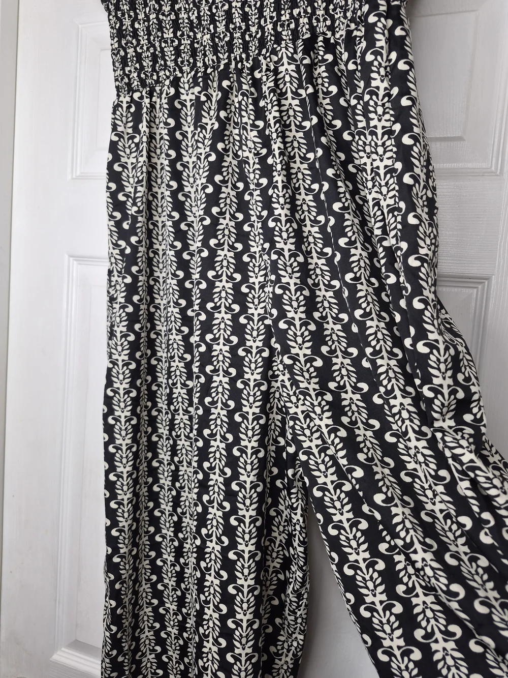Hint Of Blush Black Strapless Smocked Wide-Leg Jumpsuit with White Pattern XL NW